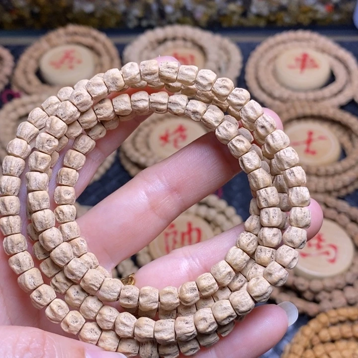 吊坠柏香籽/百香籽方块鬼脸