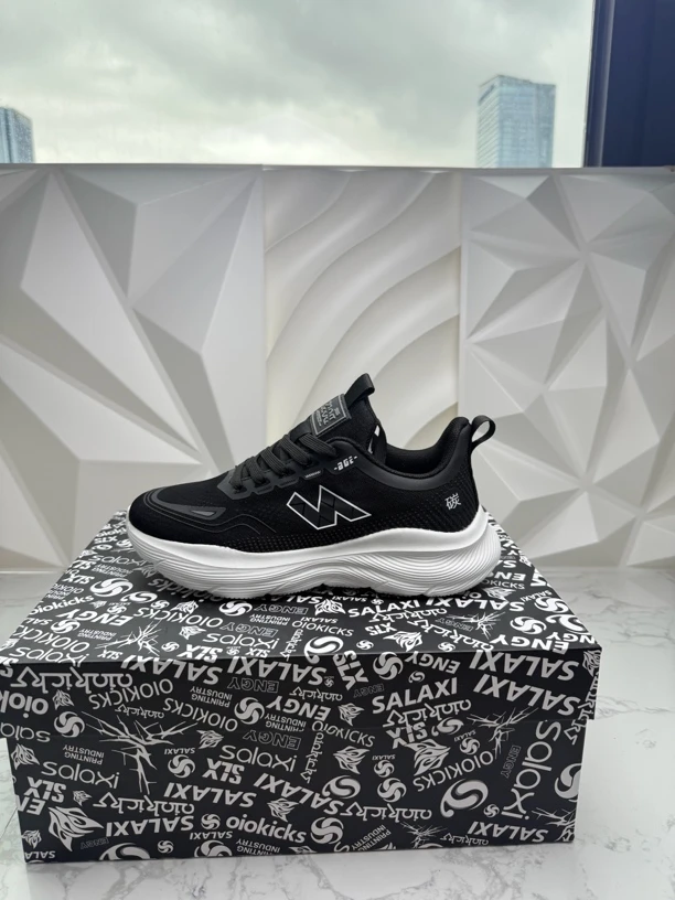 复古男车缝线跑步鞋系带黑色回弹减震时尚夏季竞速