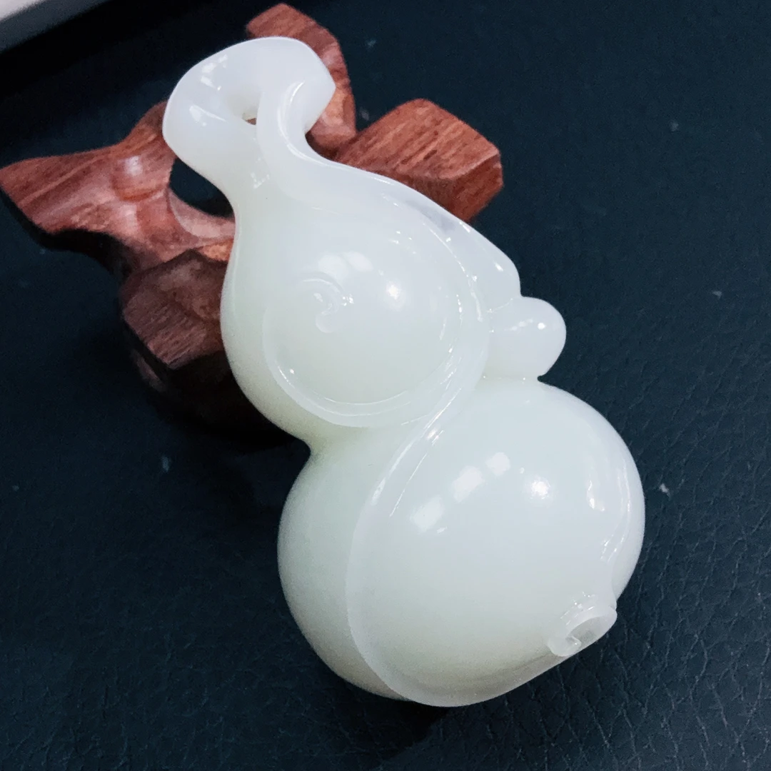【伟伟鉴定】和田玉 俄料 白玉 立体葫芦吊坠 53×28×20精致百搭气质