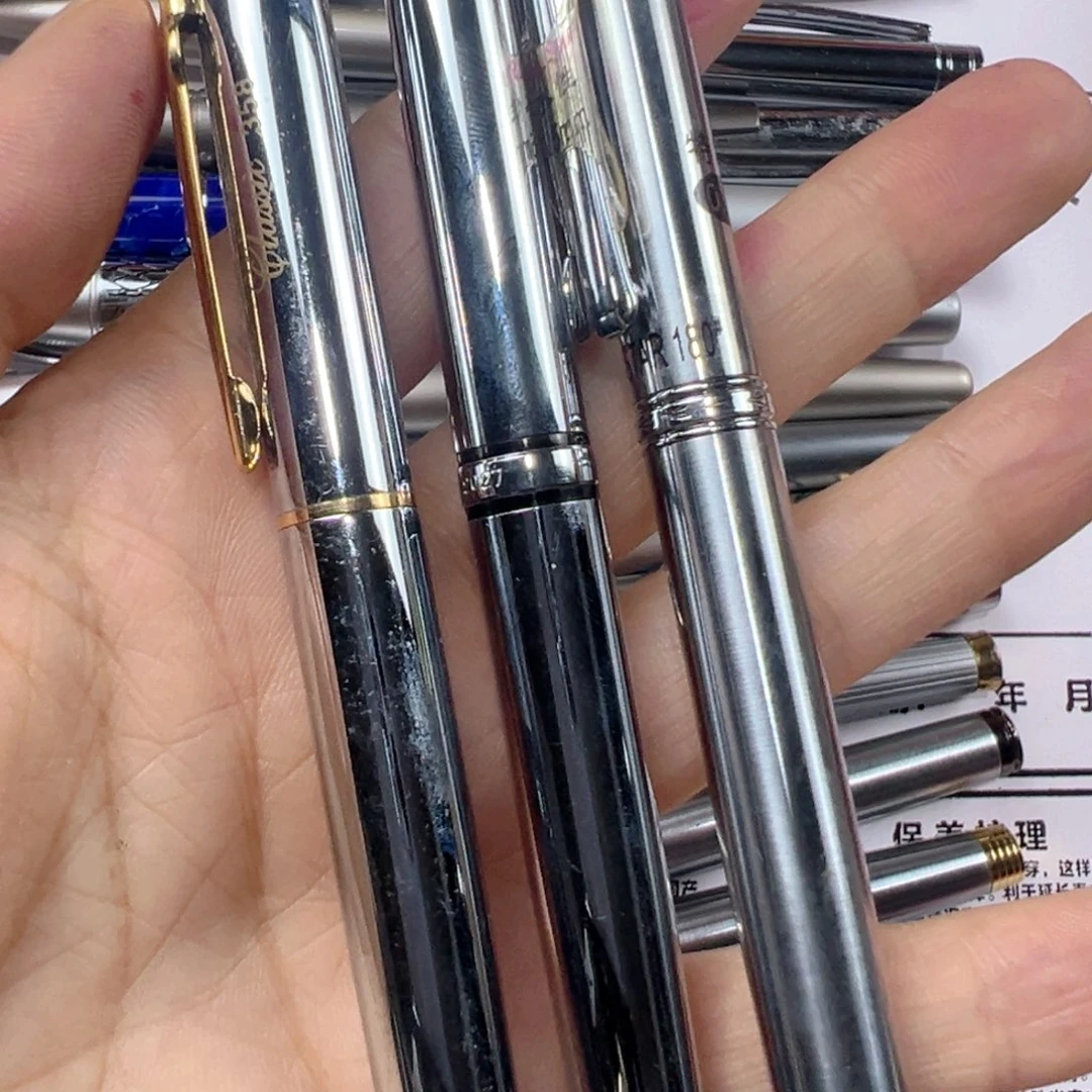 指***贰便携式三支全钢宝珠笔配红色笔芯