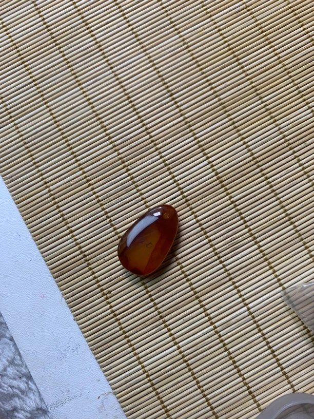 天然北红玛瑙吊坠
