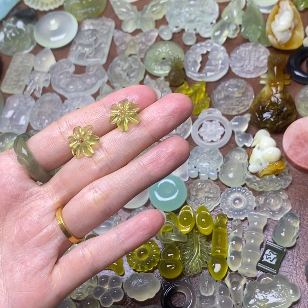 蛇纹石玉合金颈饰