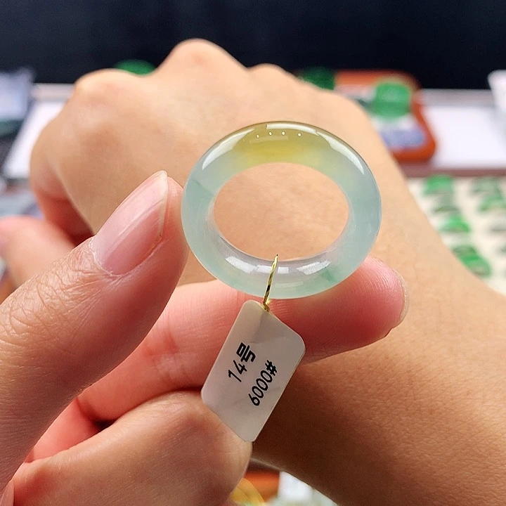翡翠未镶嵌戒指14号