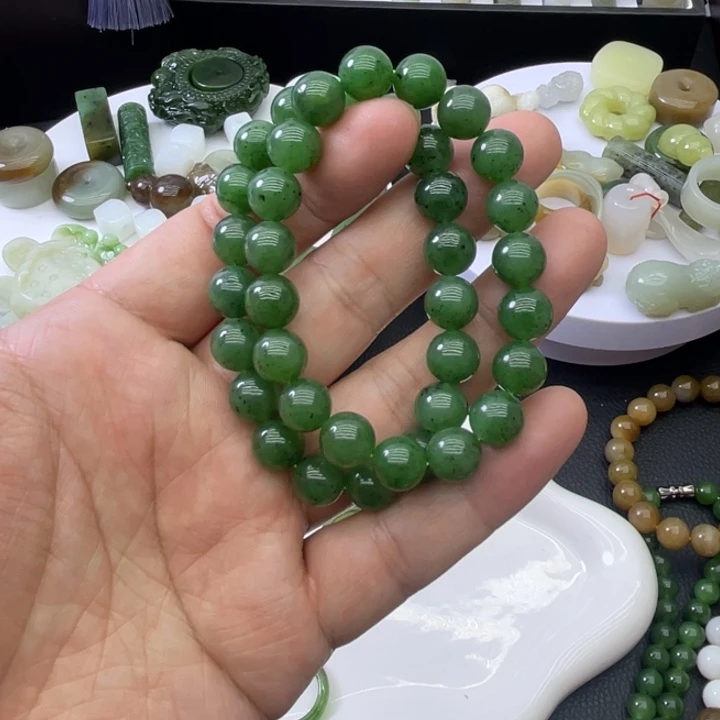 和田玉（碧玉）未镶嵌手链