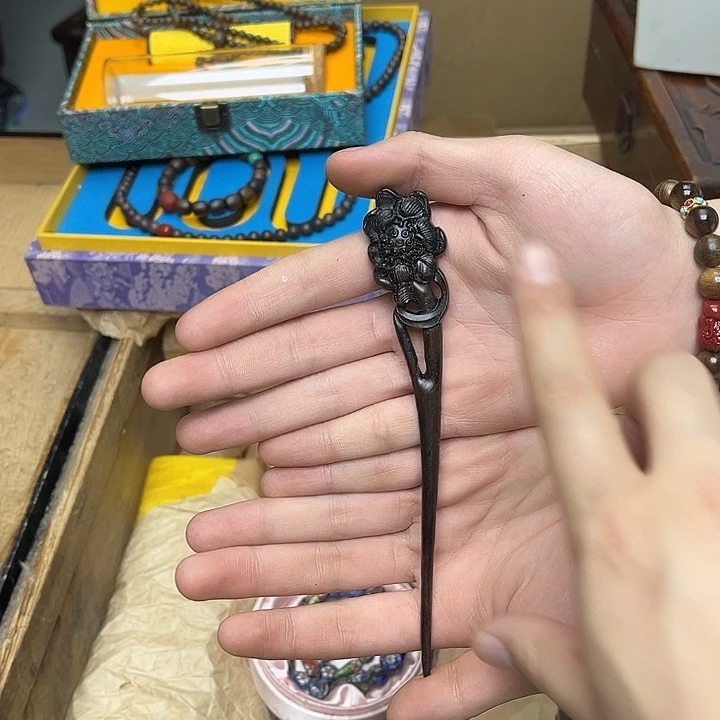 大叶紫檀（黑酸枝木类）