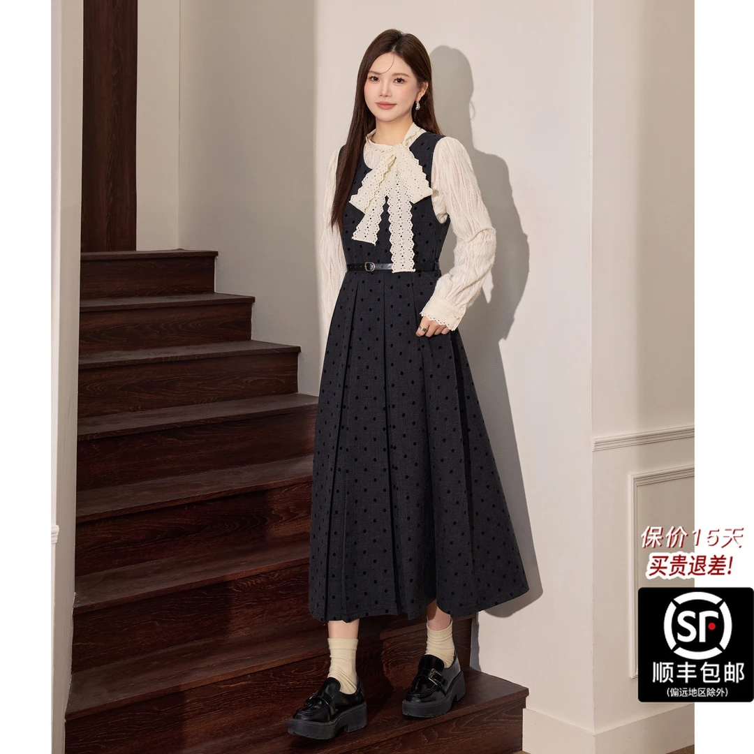 蓝语大码气质优雅上衣波点背心连衣裙2025冬季新款收腰遮肚子套装