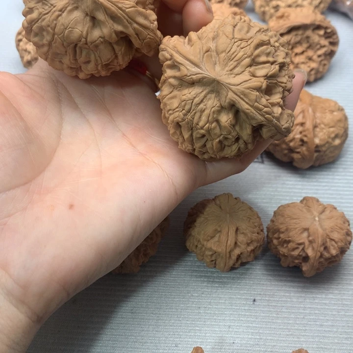 w***g文玩核桃把件龙鼎