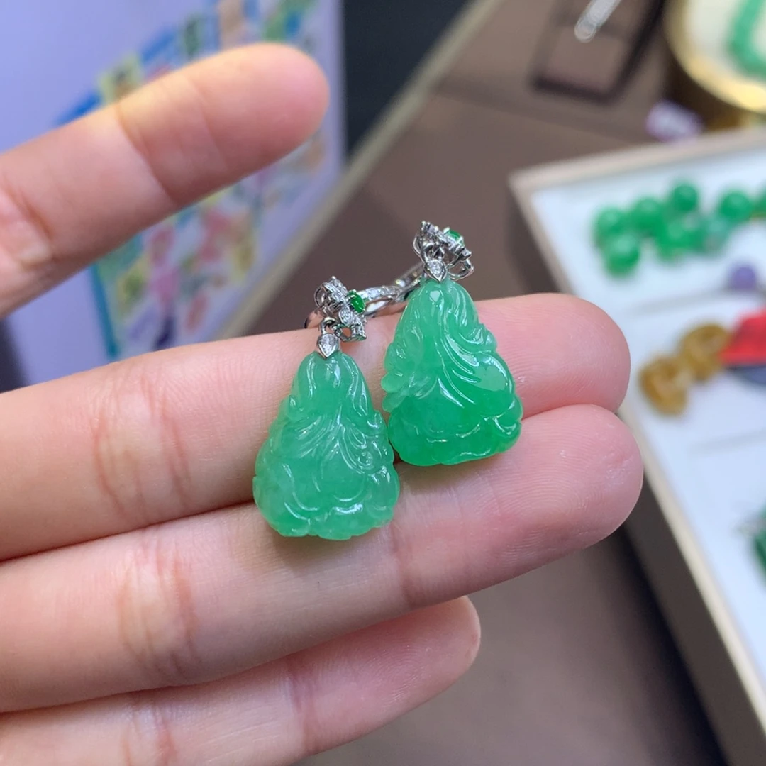 翡翠18K金镶嵌耳饰翡翠