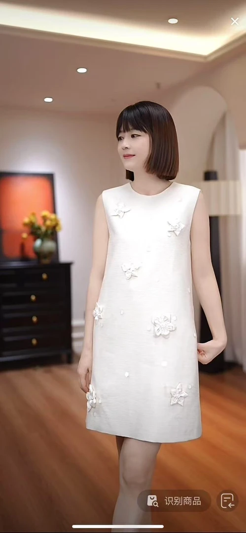 小香风连衣裙-2025夏季新款手工钉花显瘦高级轻奢连衣裙0407