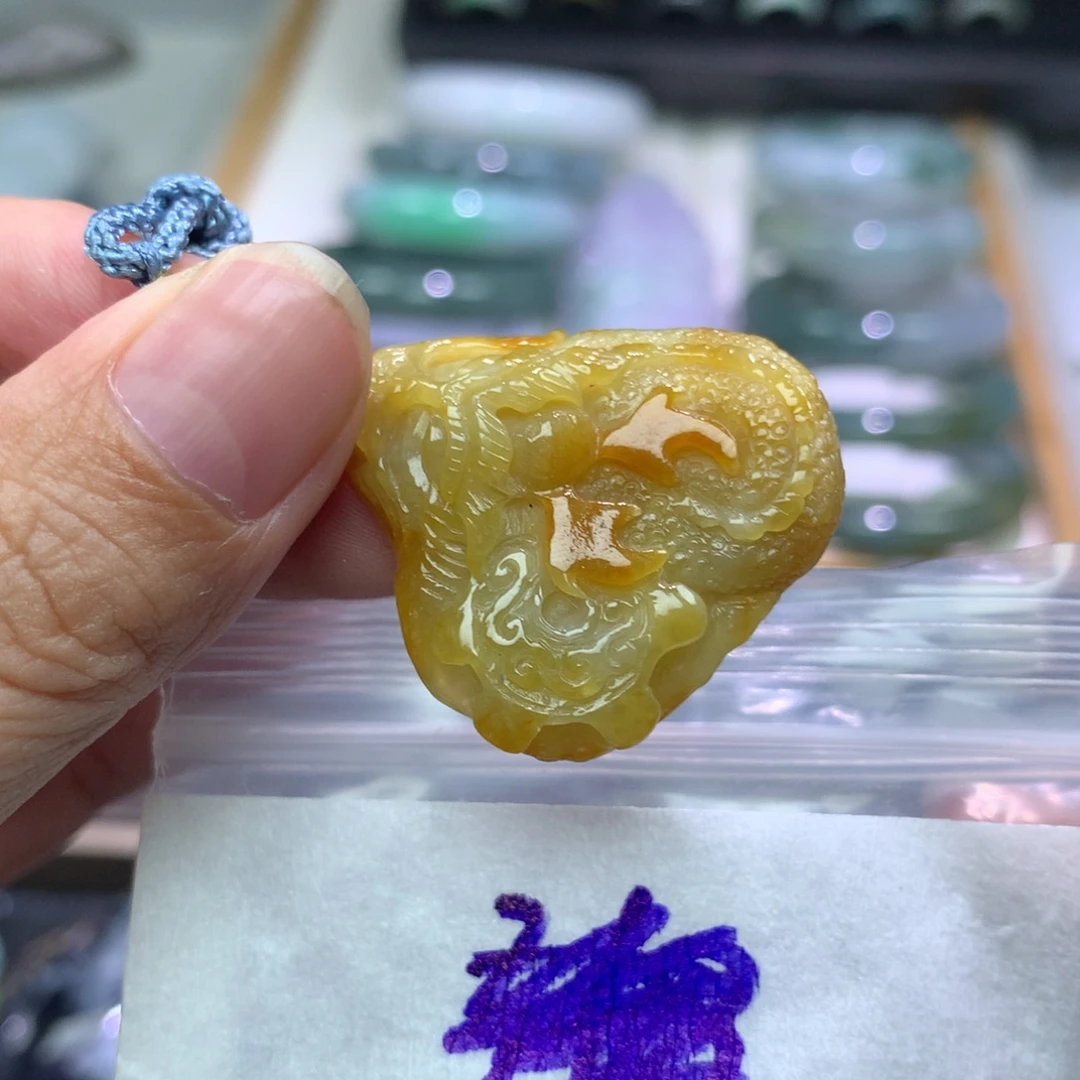 未镶嵌定制翡翠龙