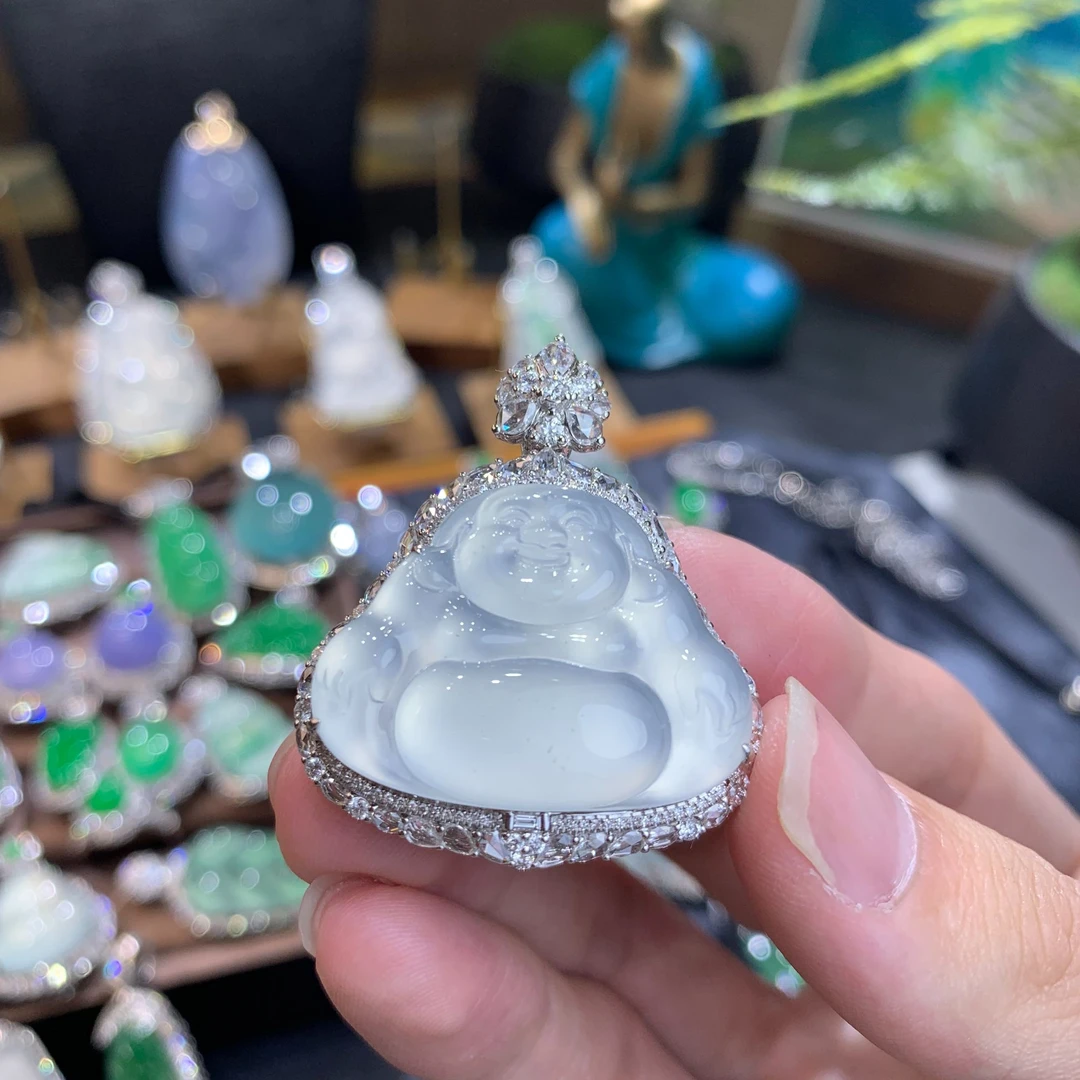 玻璃钢翡翠佛公豪镶气质轻奢时尚女士镶嵌奢华精美白色雕刻冰透