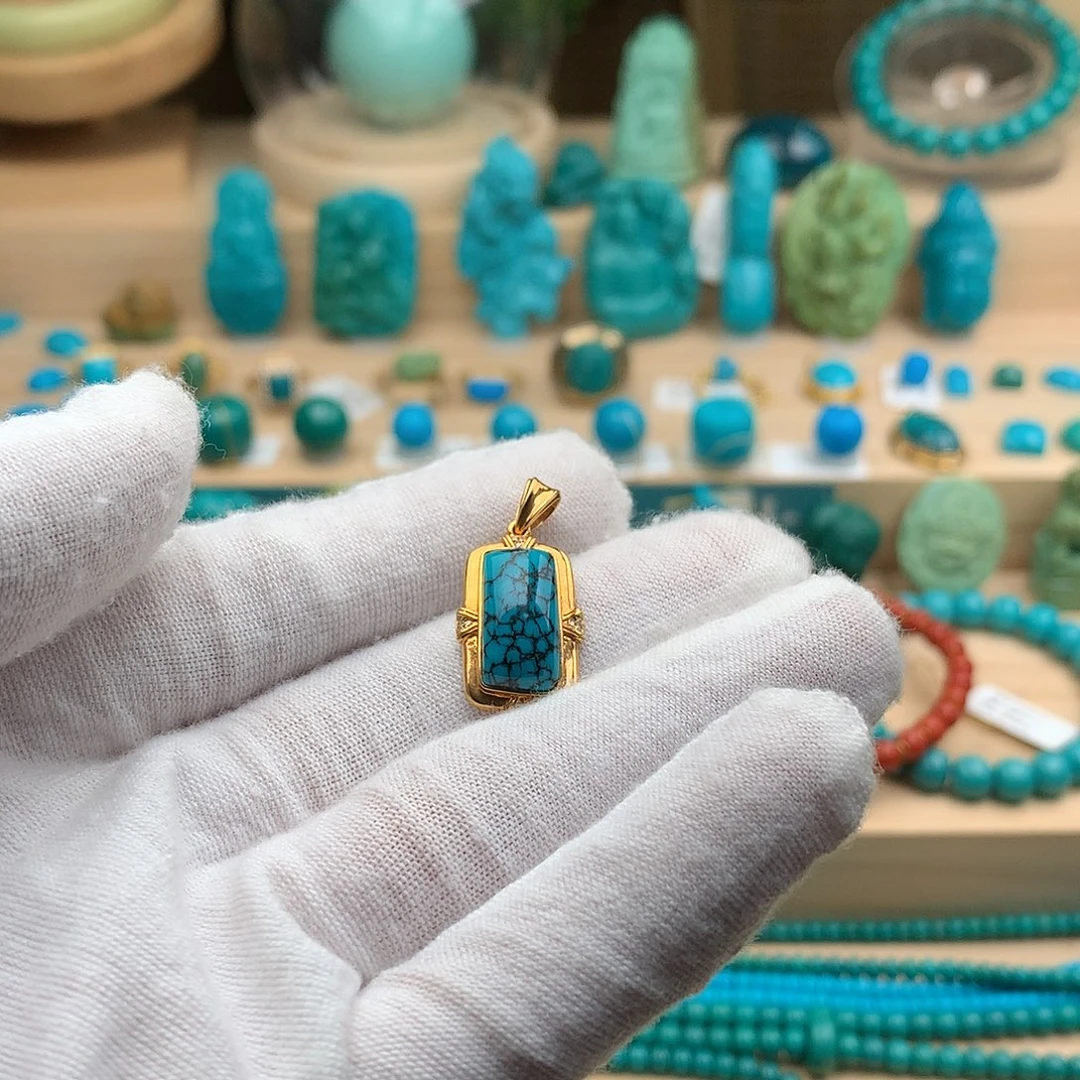 绿松石18K金镶嵌珠宝奇石