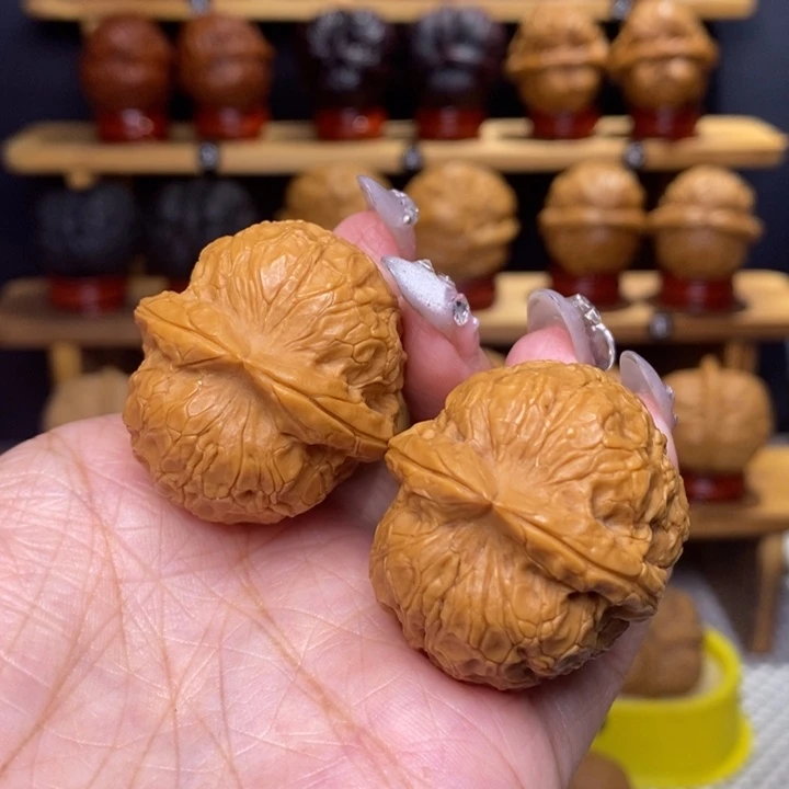 文玩核桃把件金龟子68号