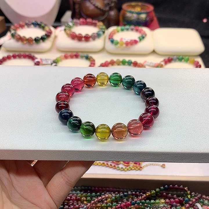 手链未镶嵌碧玺向*?色标/10.6。