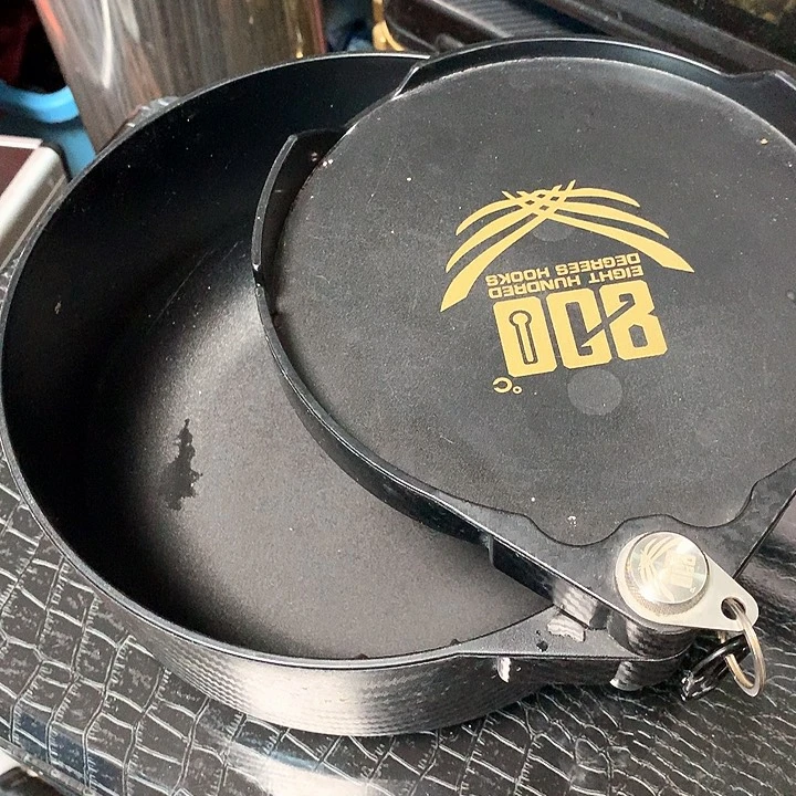 茅草A****。二手23食盒一个