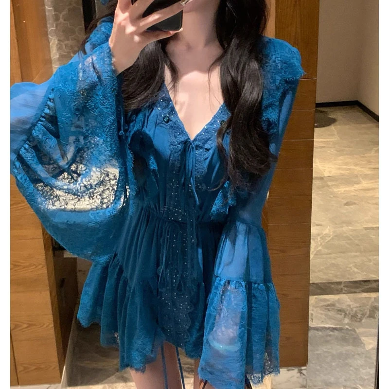 夏季长袖蕾丝V领显瘦收腰碎花上衣法式长款裙子性感气质蓝色宽松