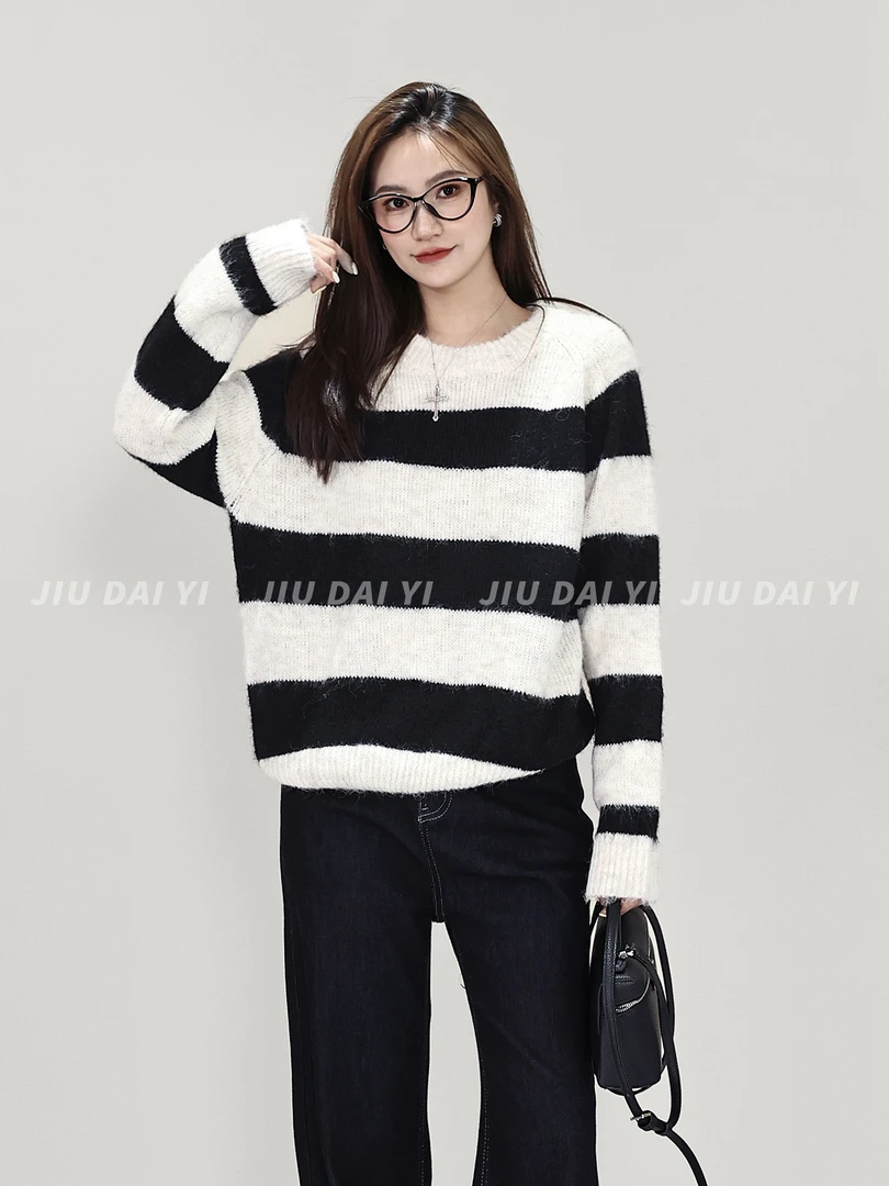 玖黛衣【元气满满】秋冬穿搭韩版条纹宽松羊毛毛衣XSP45226