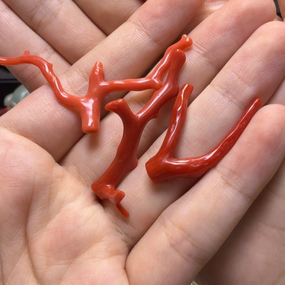 小***记颈饰未镶嵌翡翠吊坠