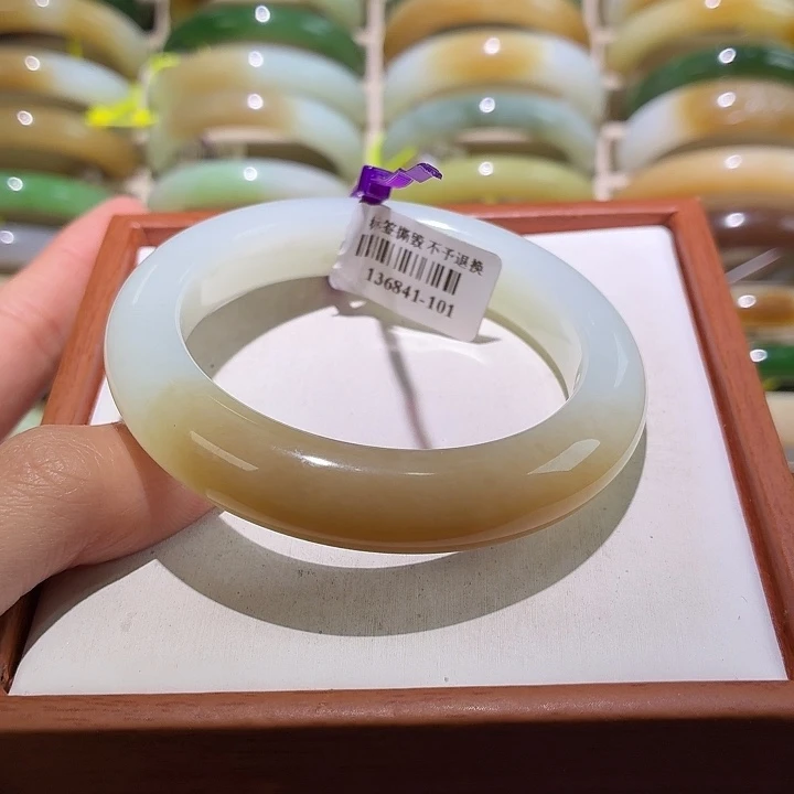 和田玉未镶嵌手镯22 54