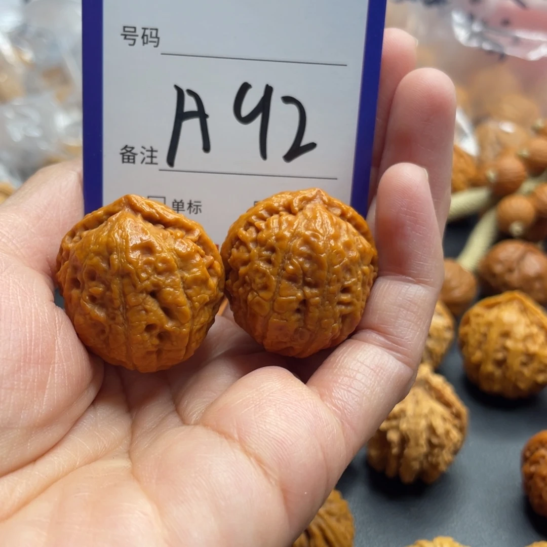 文玩核桃吊坠核桃