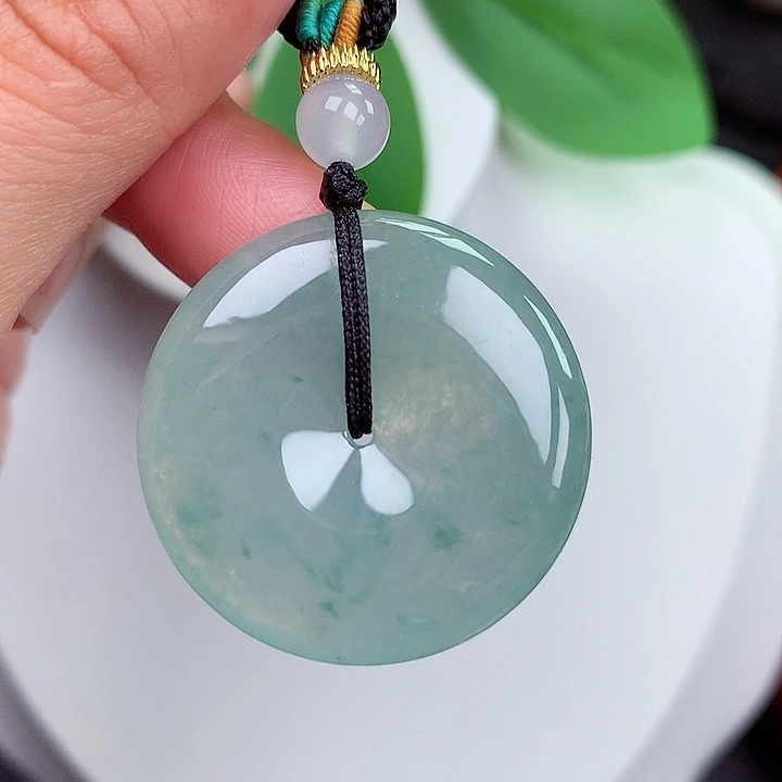 颈饰未镶嵌翡翠平安扣 30.1x5.3mm