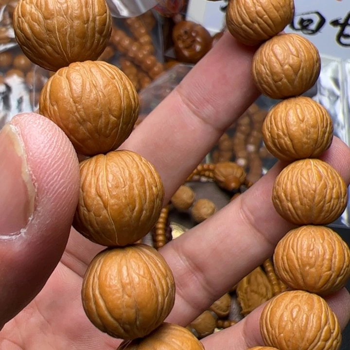 猴头核桃吊坠哦了咯脚