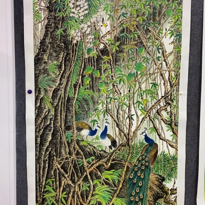 手绘作品等多种形式进行