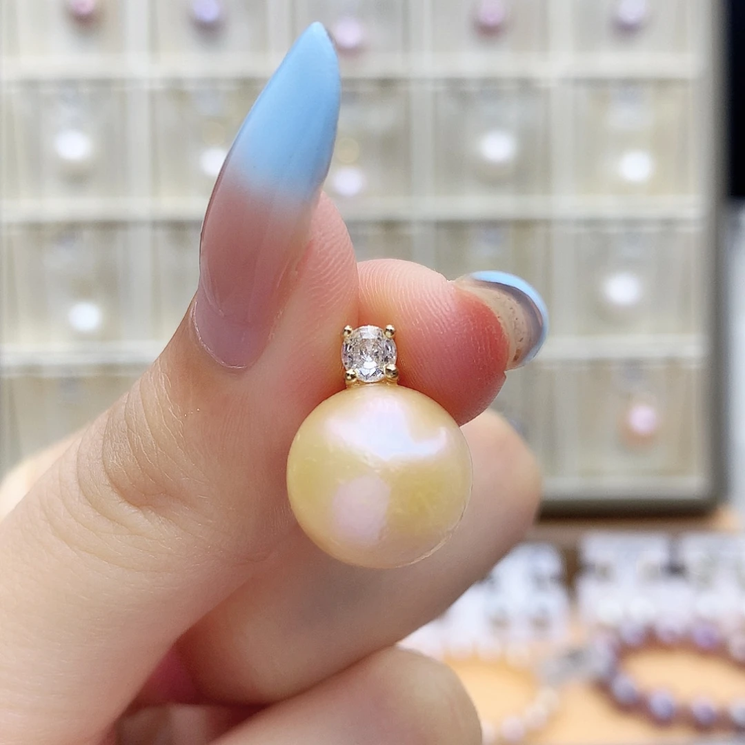 淡水珍珠合金颈饰