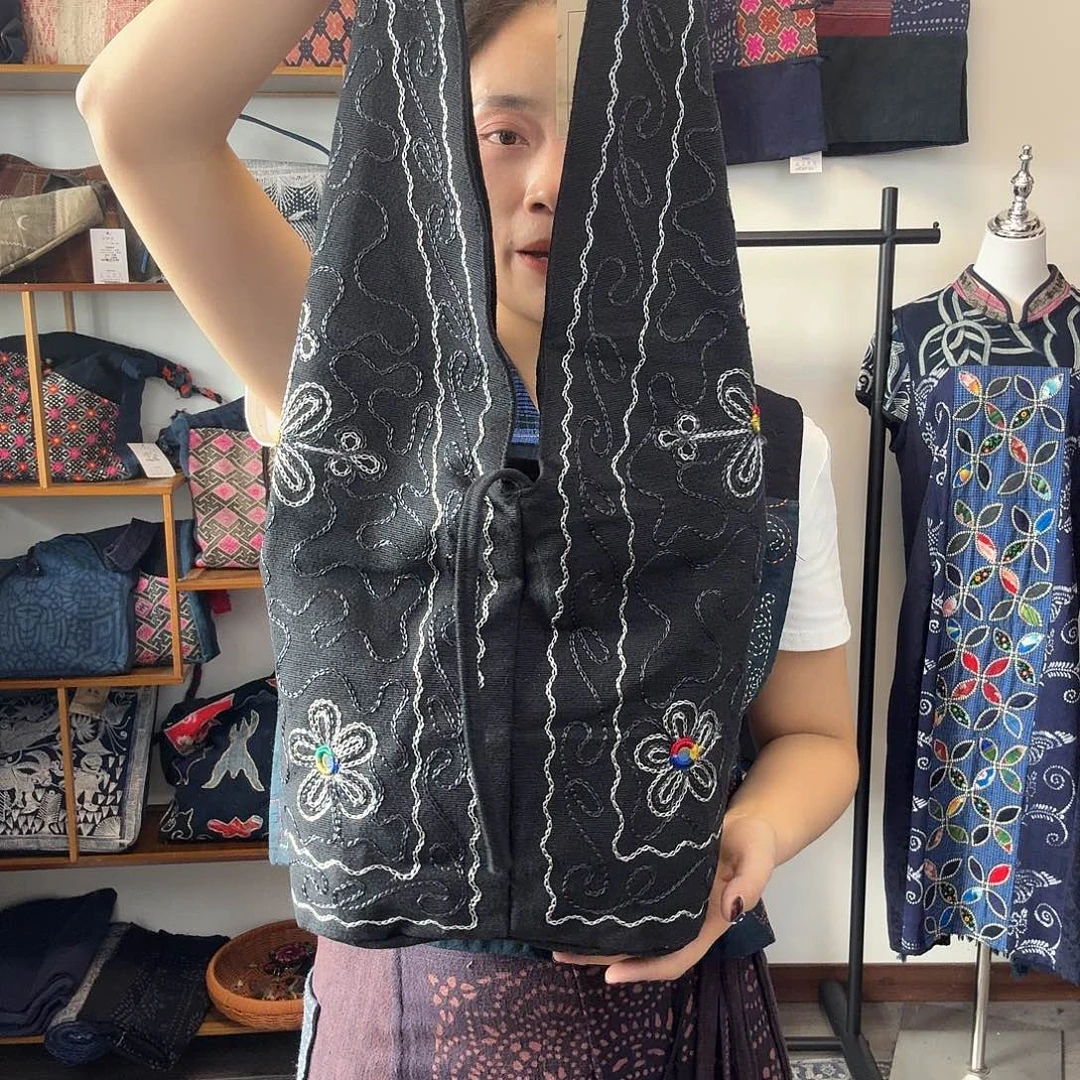 无填充物棉妤然服饰刺绣包