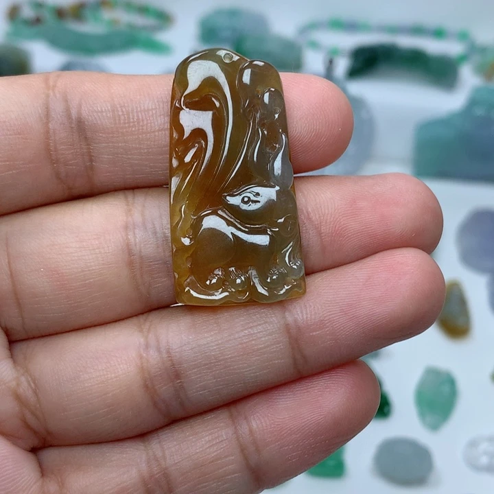 吊坠(不含链)未镶嵌翡翠