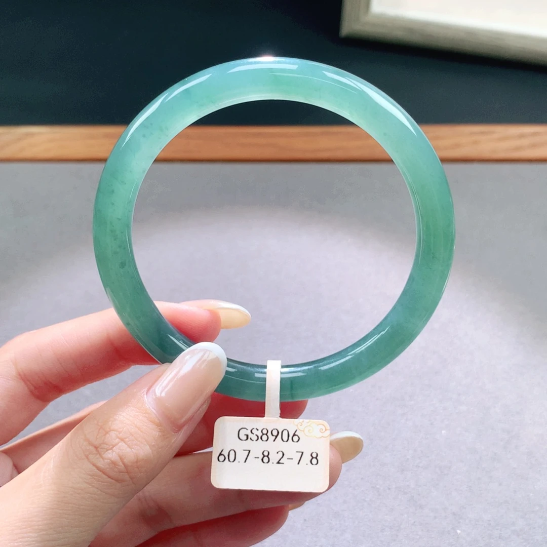翡翠未镶嵌手镯天然