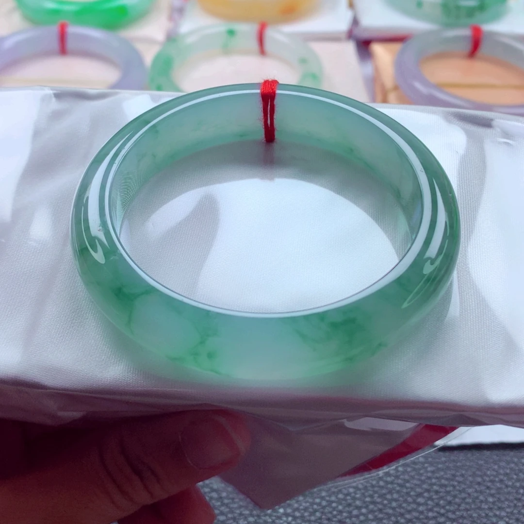 翡翠未镶嵌手镯55.5冰飘花冰起胶零毛孔毕业底妆A