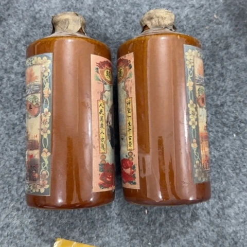 盘子瓶子手工手绘