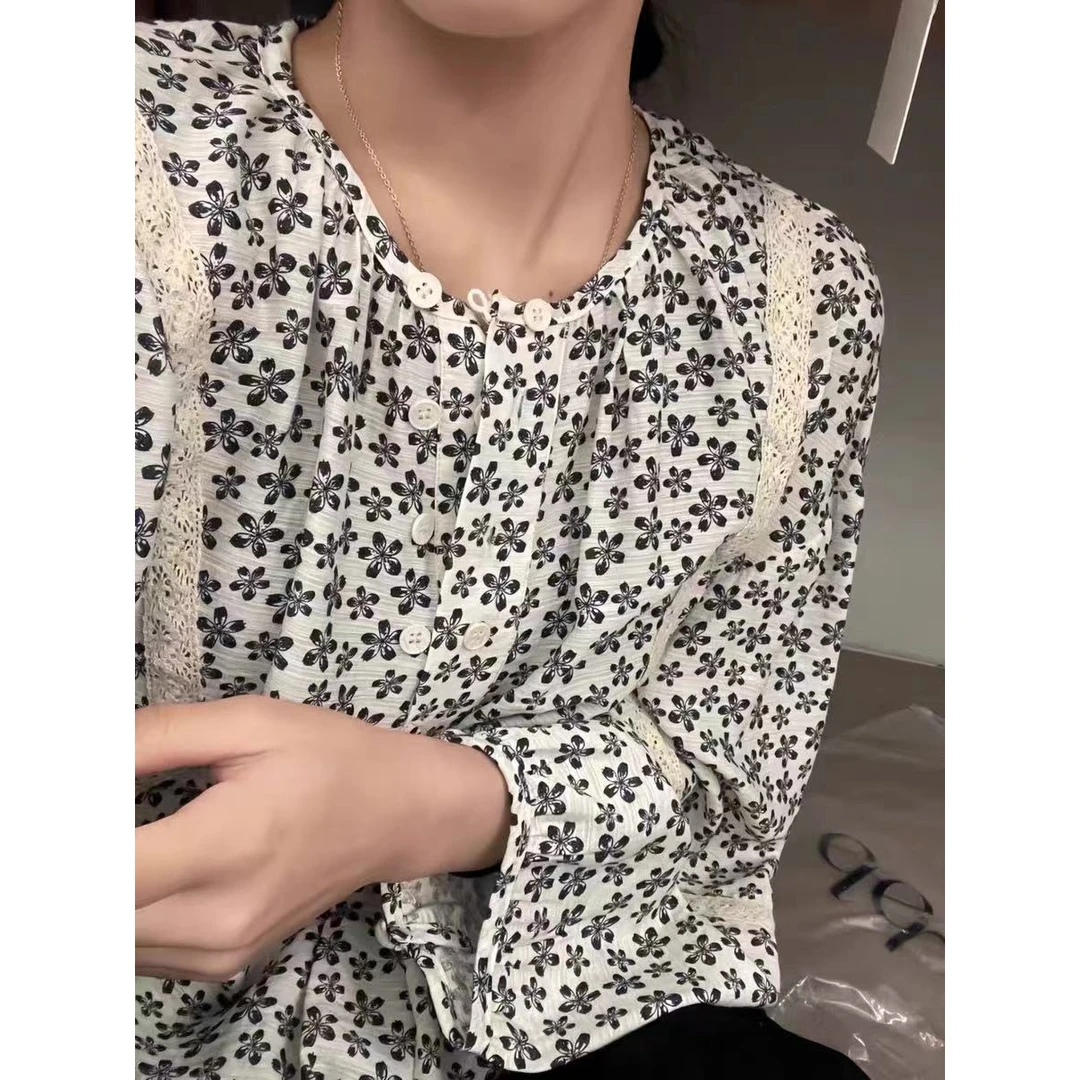 24692甜美碎花宽松衬衫