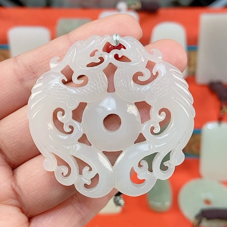 【闪购商品】颈饰未镶嵌和田玉