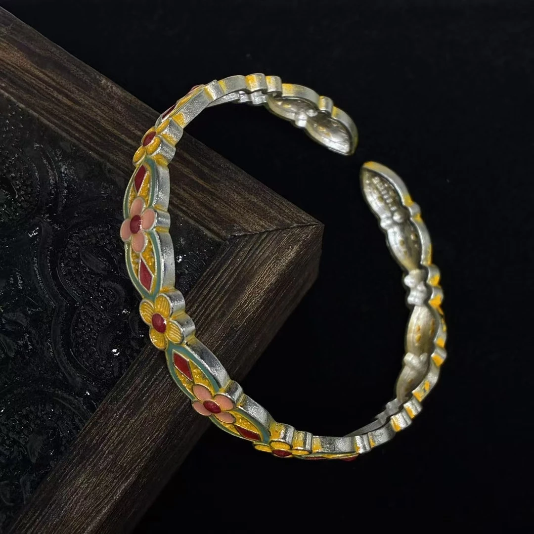 【抓紧处理】过年礼物ins风轻奢女款生肖挂饰 F564