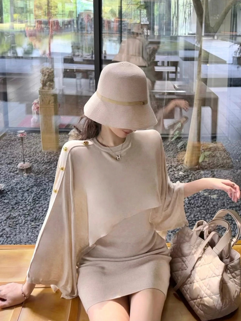 温雅名伶 千金名媛气质不规则斗篷披肩假两件设计修身针织连衣裙