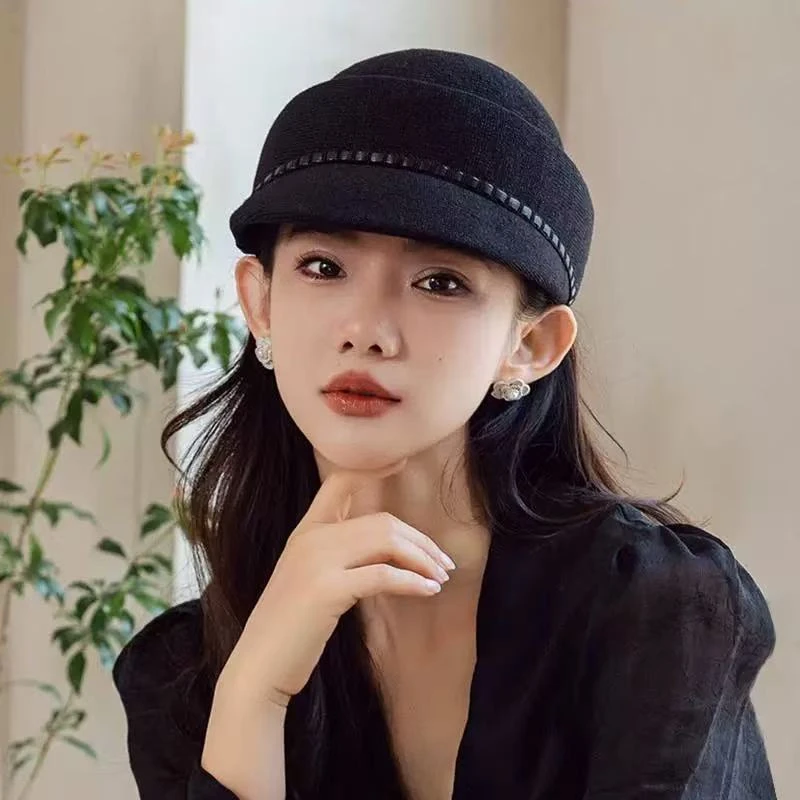 高品质优雅气质马术帽子女2025年春新款百搭显脸小毛呢短檐鸭舌帽