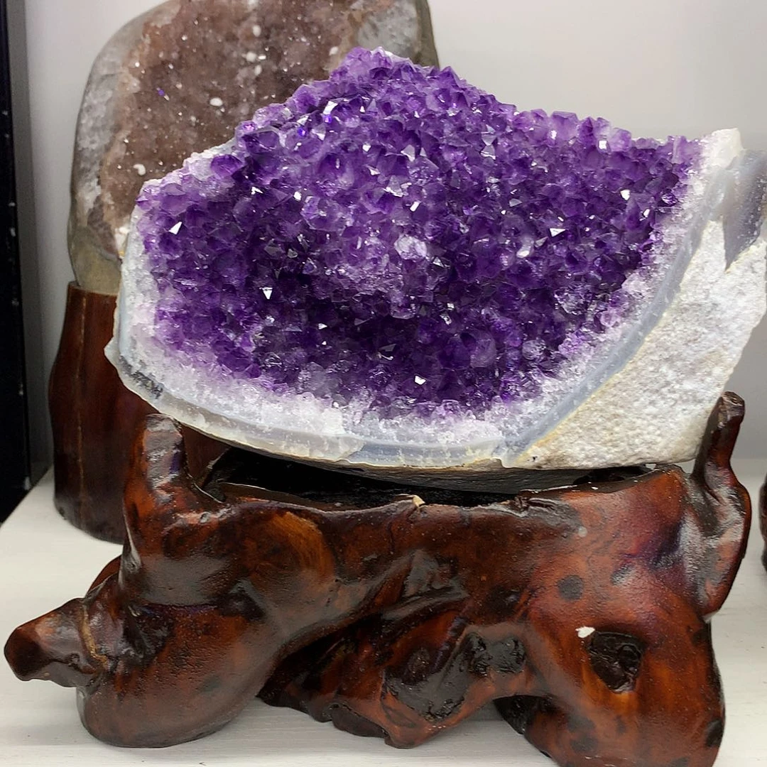 香***勒未镶嵌水晶大型摆件（非配饰）