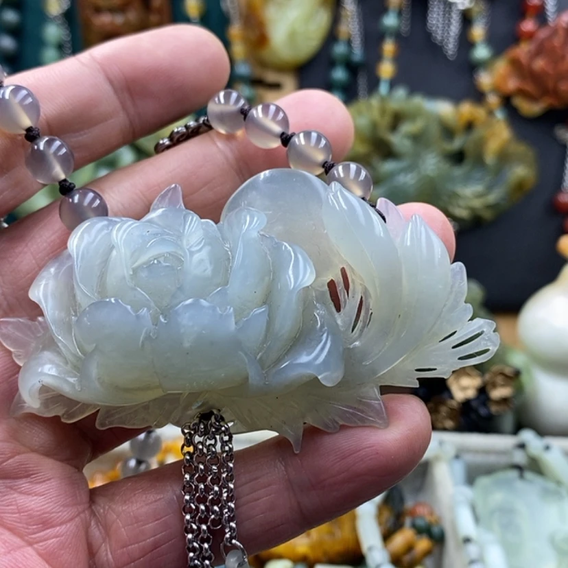 【闪购商品】蛇纹石玉未镶嵌吊坠
