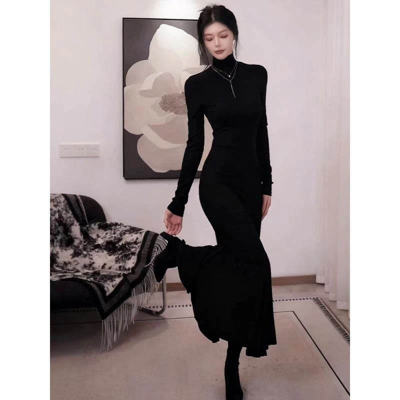 秋冬新款法式复古高领长袖连衣裙女高级感气质收腰显瘦包臀鱼尾裙