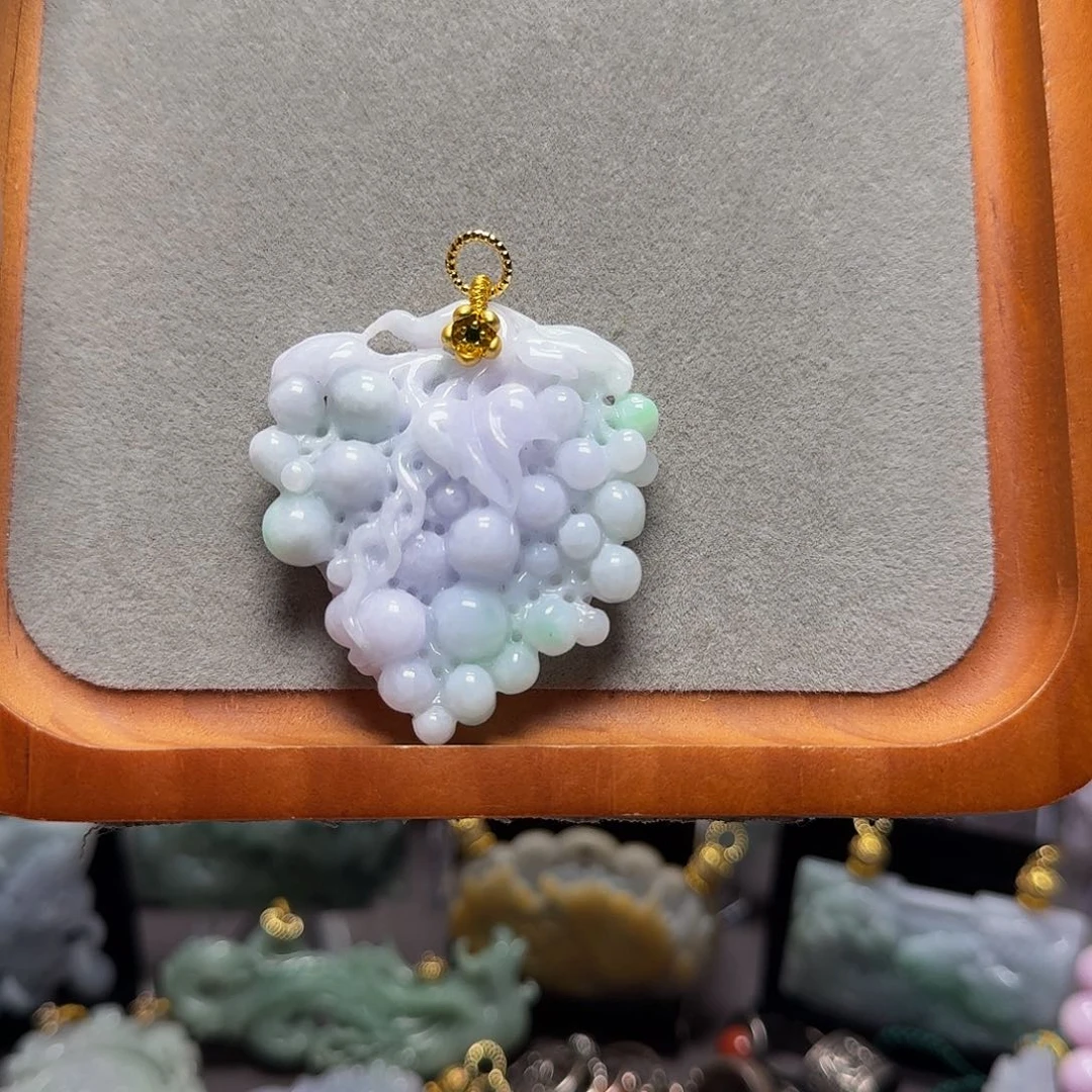 吊坠(赠链)未镶嵌翡翠