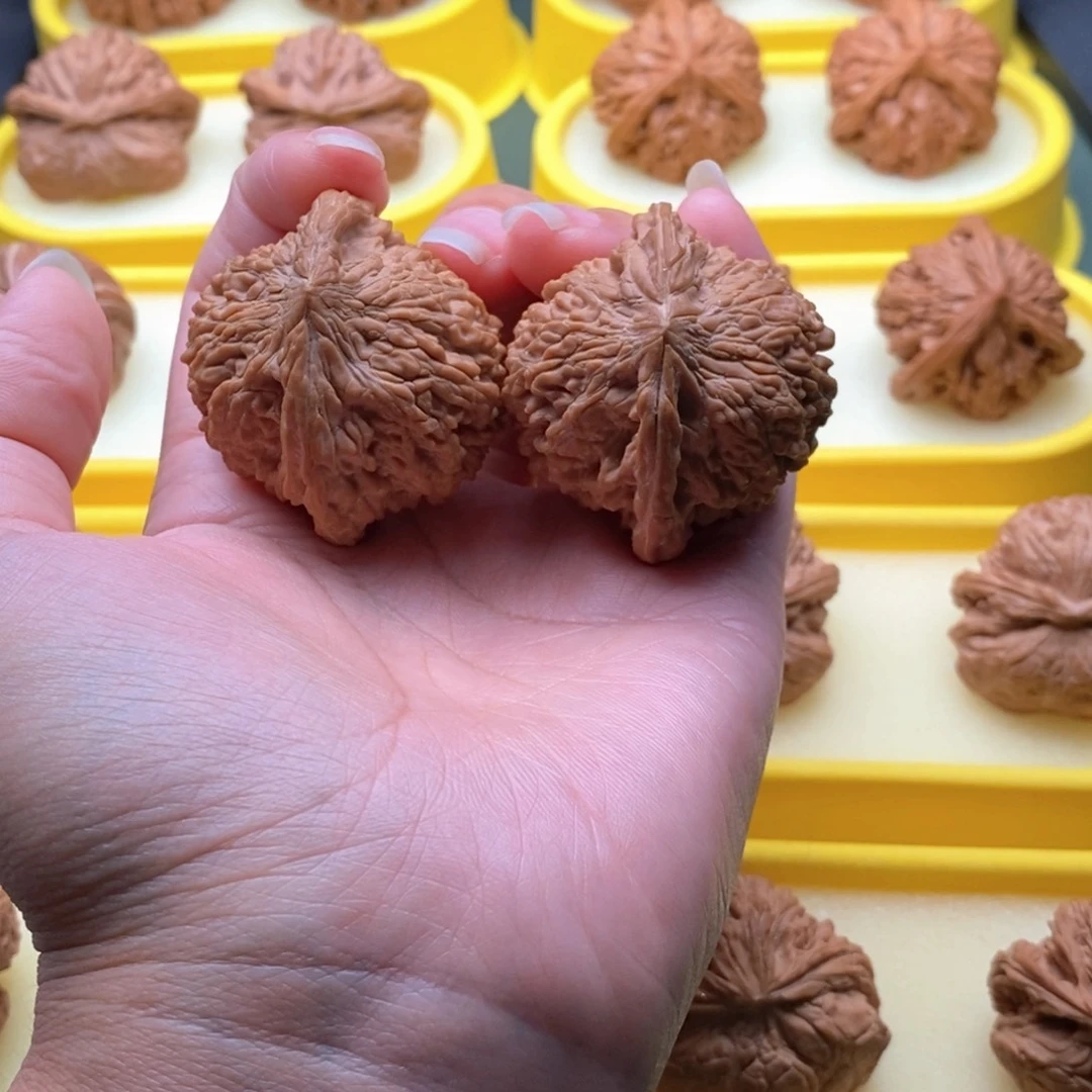 S****文玩核桃把件满天星