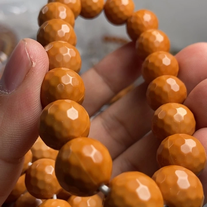 猴头核桃吊坠我们还不一定在一