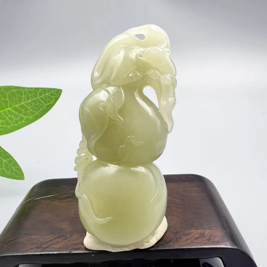 A593 和田玉吊坠 FRX63120287