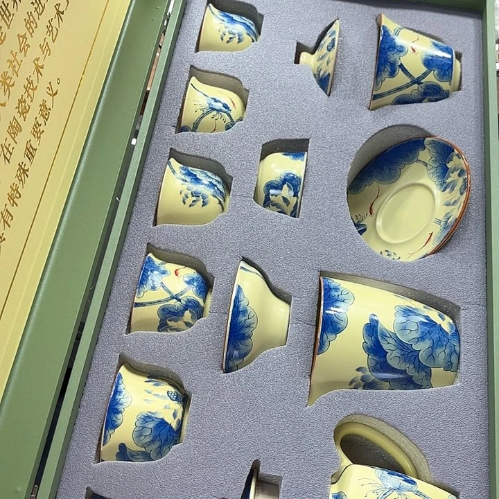 孤品茶具套装等。