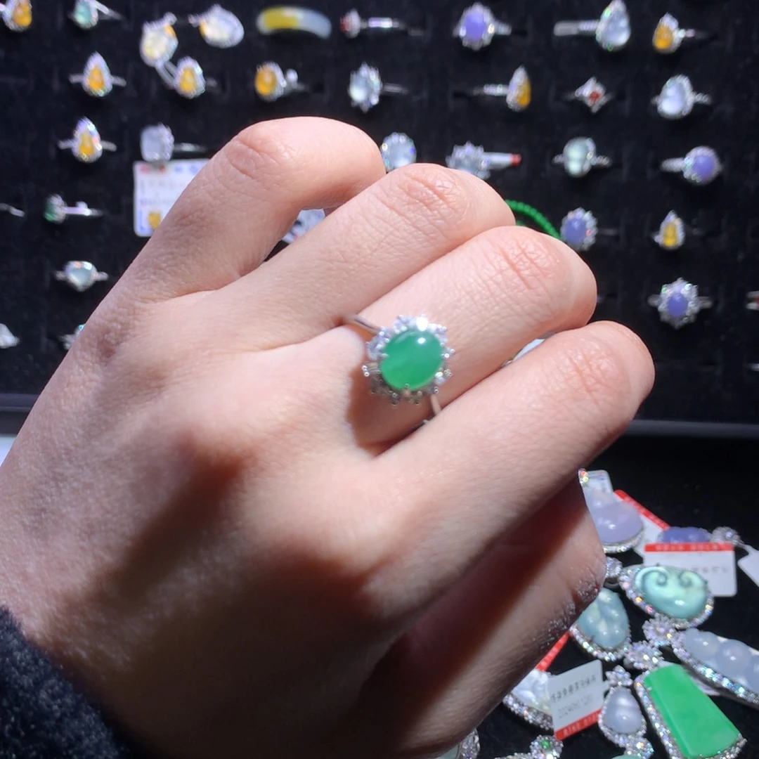 翡翠颈饰银S925镶嵌天然翡翠