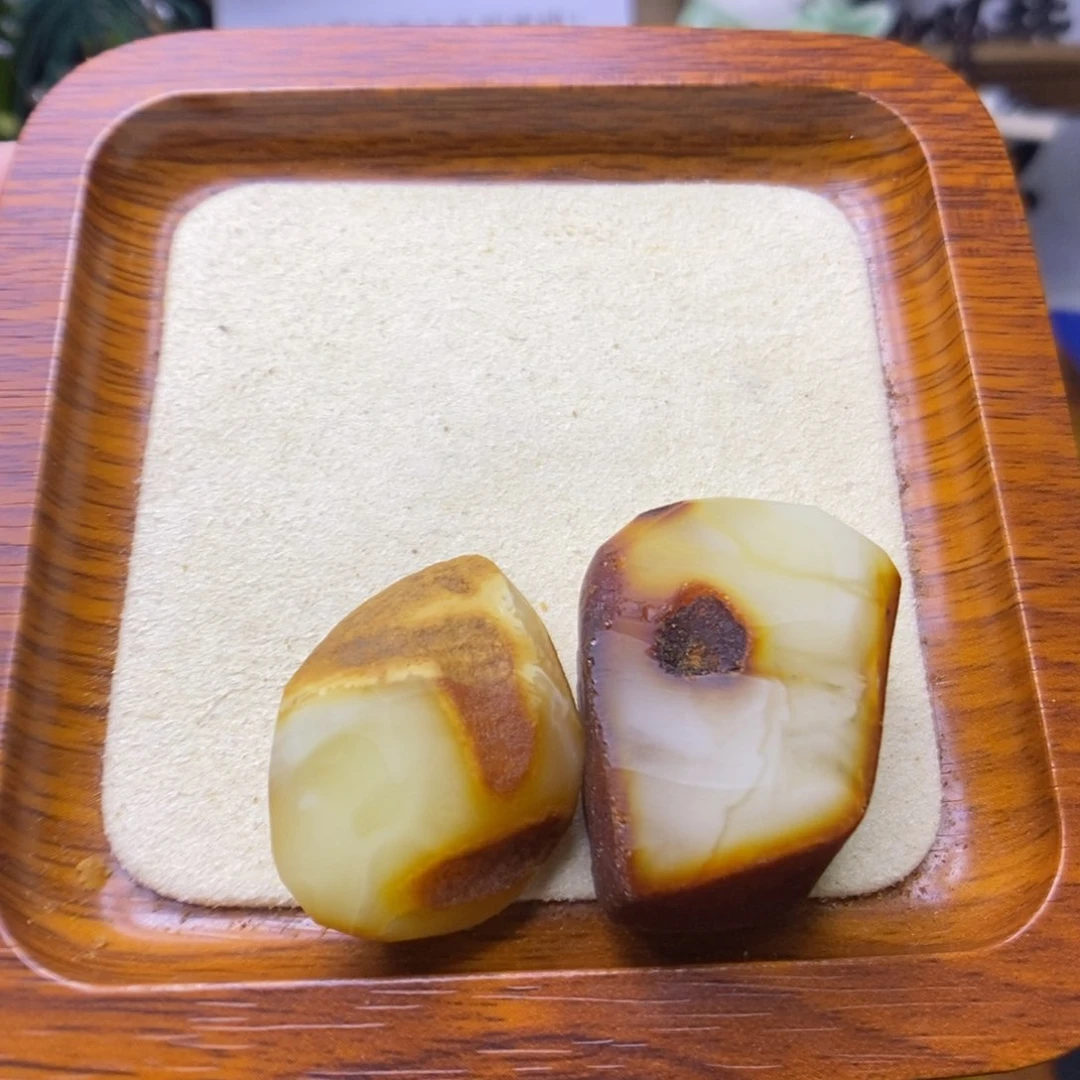 未镶嵌定制琥珀老****3敏