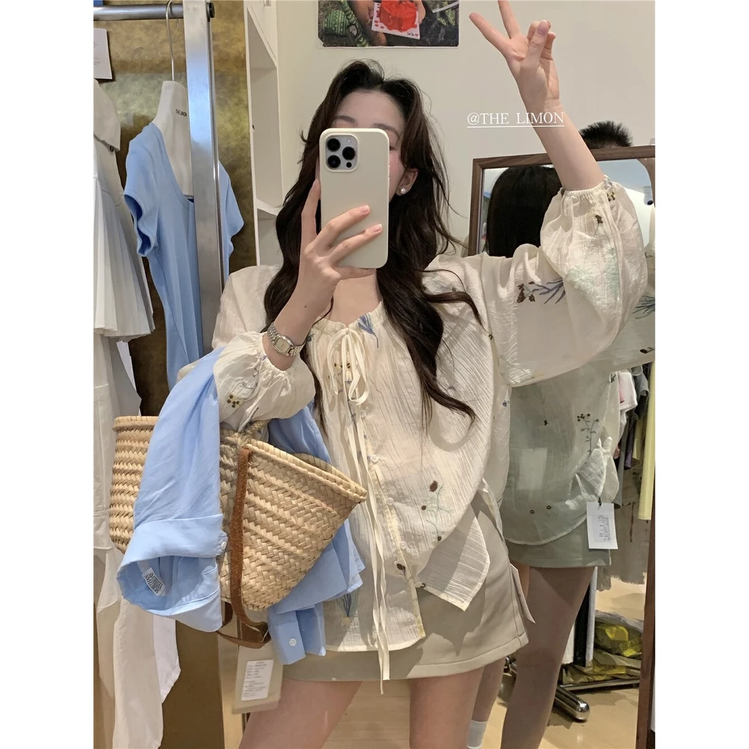 8337#【春日浪漫】精致工艺刺绣印花设计感抽绳小衫