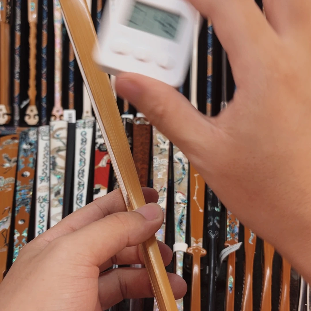 扇子纯手工制作工艺精湛